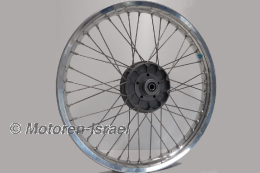 Kreuzspeichenrad einspeichen und zentrieren